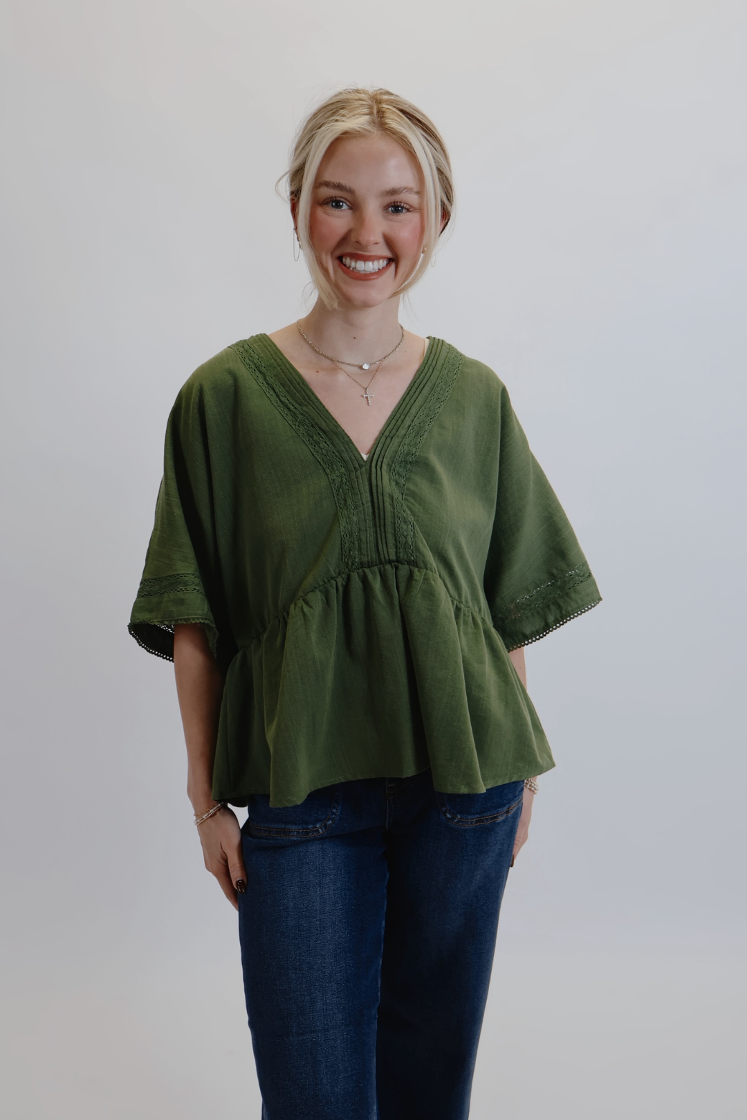 Top peplo in pizzo sussurrato